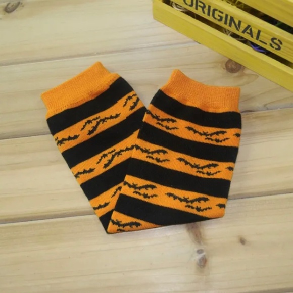 Halloween bat baby/toddler leg warmers - Picture 1 of 1